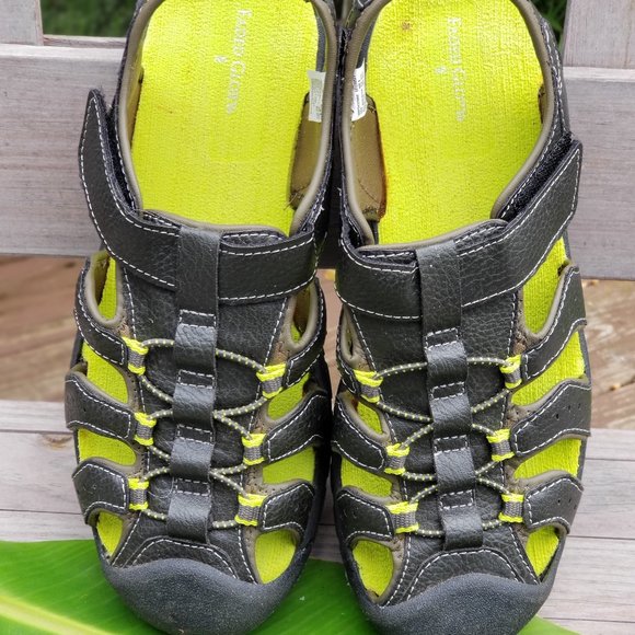 NWOT Faded Glory Sandals Shoes For Boys - Picture 2 of 8